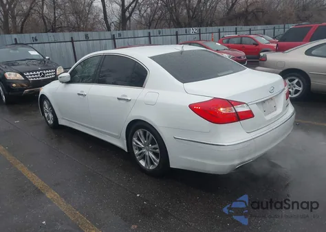 2012 Hyundai Genesis 3.8 z USA, uszkodzony, nr VIN KMHGC4DD3CU167620